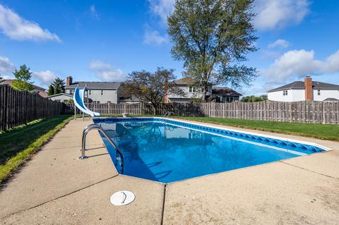 1675 Charlemagne Dr, Hoffman Estates, IL 60192 photo 33