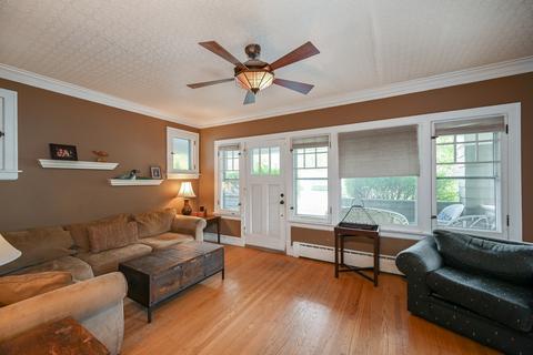 216 S Prospect St, Wheaton, IL 60187 photo 4