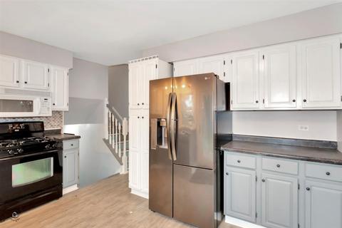 5190 Deerpath Rd, Oak Forest, IL 60452 photo 10