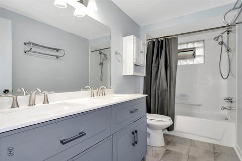 5190 Deerpath Rd, Oak Forest, IL 60452 photo 16