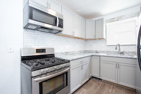 2046 E 72nd Pl #2, Chicago, IL 60649 photo 5