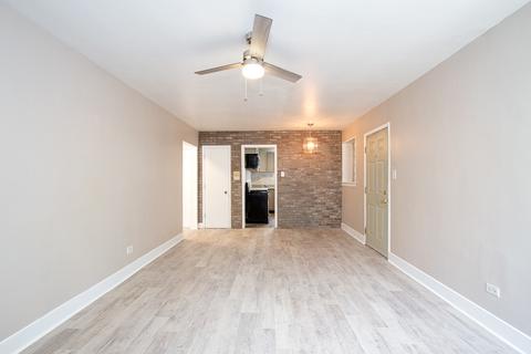 2046 E 72nd Pl #2, Chicago, IL 60649 photo 2