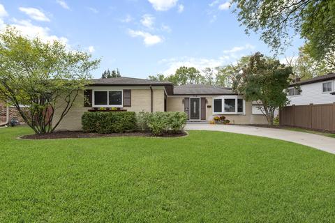 715 Devonshire Dr, Des Plaines, IL 60018 photo 2