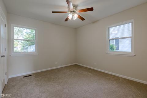 1108 Hecker Dr, Elgin, IL 60120 photo 9