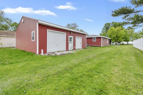 308 Independence Ave, Dewey, IL 61840 photo 4