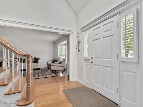 825 Cherry St, Wheaton, IL 60187 photo 2