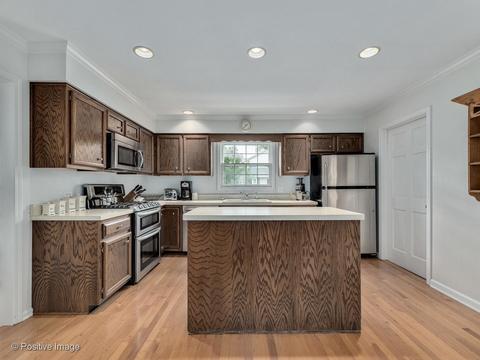 825 Cherry St, Wheaton, IL 60187 photo 10