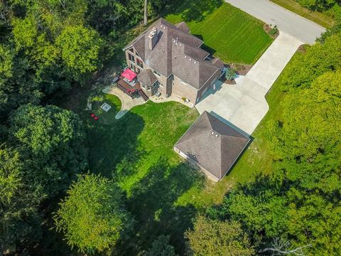 12366 Mitchell Dr, Plano, IL 60545 photo 3