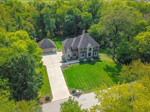 12366 Mitchell Dr, Plano, IL 60545 photo 1