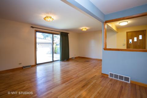 664 Polynesian Dr, Des Plaines, IL 60016 photo 5