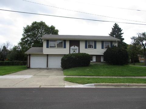 2201 Oak Ln, Rolling Meadows, IL 60008 photo 1