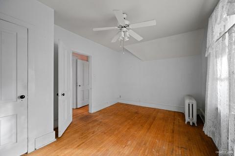 564 Division St, Elgin, IL 60120 photo 21