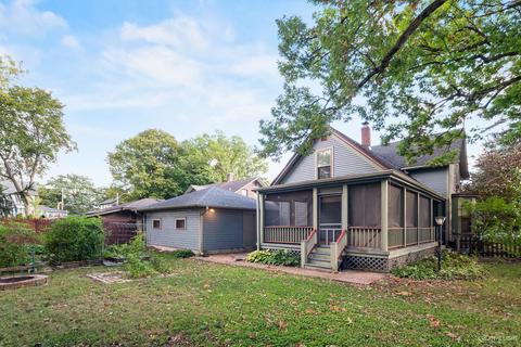 564 Division St, Elgin, IL 60120 photo 3