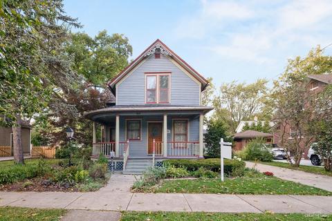 564 Division St, Elgin, IL 60120 photo 1