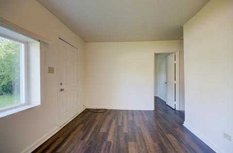 509 Champlain St, Joliet, IL 60436 photo 5