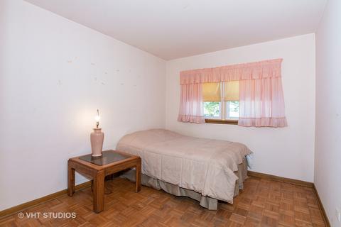 667 Westmere Rd, Des Plaines, IL 60016 photo 13