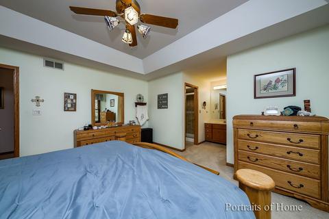 746 Braintree Ln, Bartlett, IL 60103 photo 12