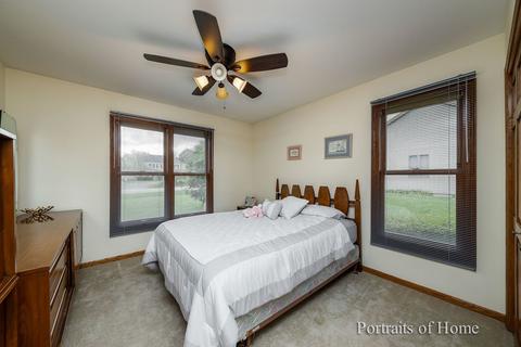 746 Braintree Ln, Bartlett, IL 60103 photo 16