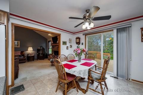 746 Braintree Ln, Bartlett, IL 60103 photo 9