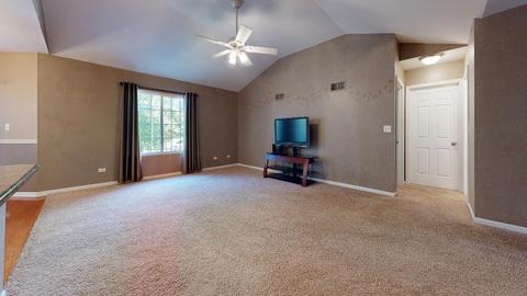 913 Walnut St, Genoa, IL 60135 photo 4