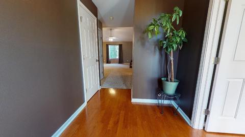 913 Walnut St, Genoa, IL 60135 photo 2