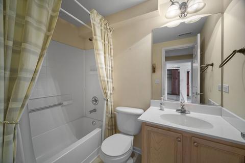 205 Pawtucket Ave, Elgin, IL 60124 photo 25