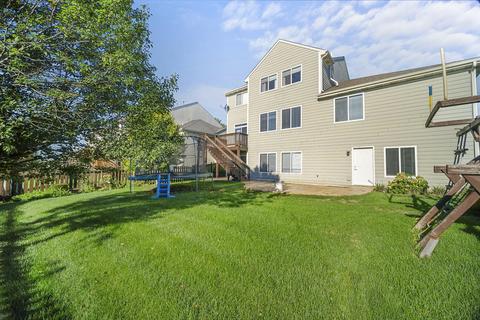205 Pawtucket Ave, Elgin, IL 60124 photo 3
