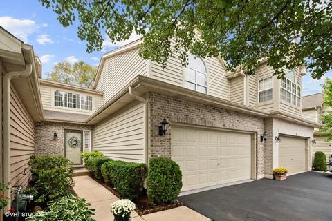 16 Townsend Dr, Naperville, IL 60565 photo 1