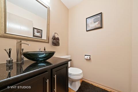16 Townsend Dr, Naperville, IL 60565 photo 18