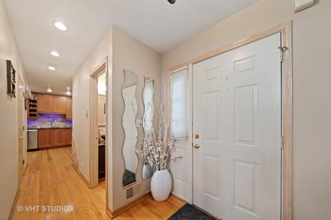 16 Townsend Dr, Naperville, IL 60565 photo 17