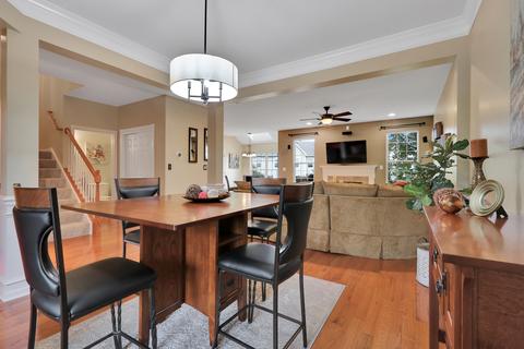 1119 Pine Valley Ct, Elgin, IL 60124 photo 7