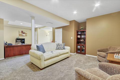 1119 Pine Valley Ct, Elgin, IL 60124 photo 23