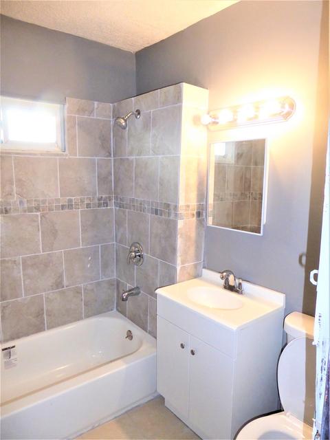 641 High St, Aurora, IL 60505 photo 21