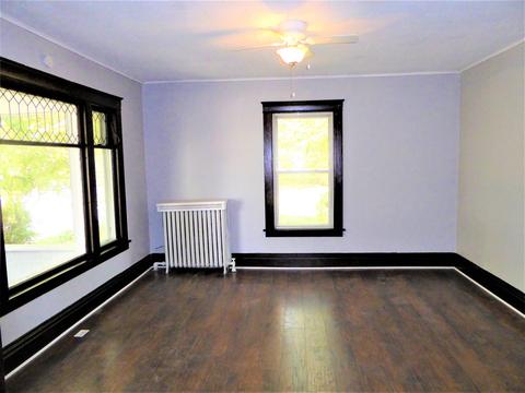 641 High St, Aurora, IL 60505 photo 6
