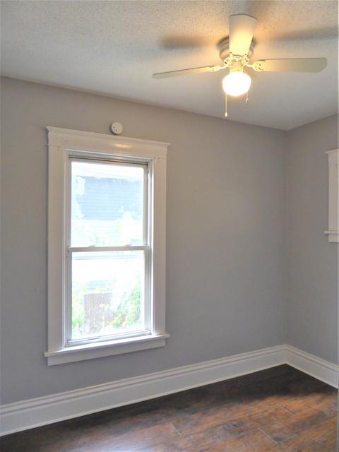 641 High St, Aurora, IL 60505 photo 8