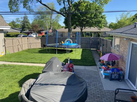 989 E Grant Dr, Des Plaines, IL 60016 photo 4