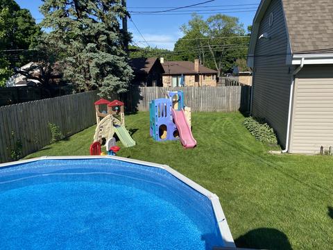 989 E Grant Dr, Des Plaines, IL 60016 photo 3
