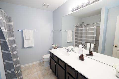 2465 Emily Ln, Elgin, IL 60124 photo 9