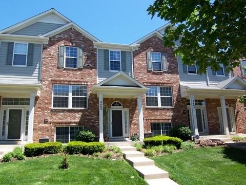 2465 Emily Ln, Elgin, IL 60124 photo 1