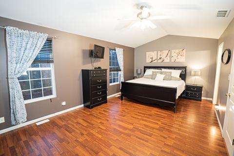 2465 Emily Ln, Elgin, IL 60124 photo 7
