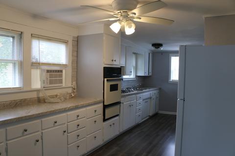 678 N 10th Ave, Kankakee, IL 60901 photo 7