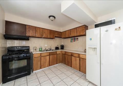 1837 Pine Ct, Des Plaines, IL 60018 photo 5
