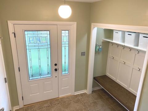 2006 E Woodview Dr, Mount Prospect, IL 60056 photo 3