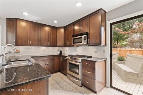 905 Wayne Ave, Deerfield, IL 60015 photo 8
