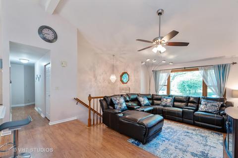 3207 Still Hill Dr, Mchenry, IL 60050 photo 8