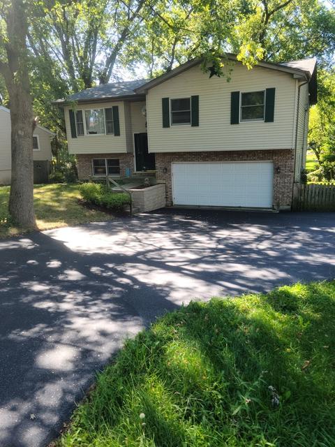 3207 Still Hill Dr, Mchenry, IL 60050 photo 2