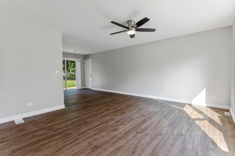 1308 Royal Blvd, Elgin, IL 60123 photo 4