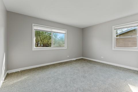 1308 Royal Blvd, Elgin, IL 60123 photo 8
