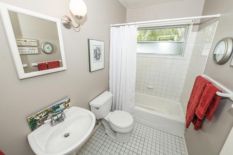 421 E Garden St, Dekalb, IL 60115 photo 15