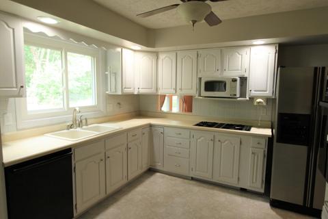 1411 W Heritage Rd, Normal, IL 61761 photo 4